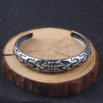 Roostevabast terasest lahtine k&auml;ev&otilde;ru &Otilde;&otilde;nes h&otilde;bedane k&auml;ev&otilde;ru h&otilde;bedane k&auml;ev&otilde;ru ehted naiste k&auml;ev&otilde;rud (A, Jalg h&otilde;bedane)