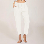 Naiste vabaaja sirged p&uuml;ksid &Uuml;hev&auml;rvilised vabaaja 9 punktiga p&uuml;ksid taskutega L valge