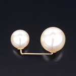 Lihtne kahekordne p&auml;rlipross, pimestamisvastane pandla kaelus Kardigan p&auml;rlpandlaga Fikseeritud riided Elegantne pross Naiste ehted 1PC beež