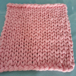 Suur pehme paksult kootud paks villane tekk mitmek&uuml;lgsete v&auml;rvides hubaseks mugavuseks pink,100x80cm