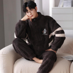 Korallifliisist meeste pidžaamad talvekardigan, t&otilde;mblukuga, kilpkaelusega kantav flanellist kodur&otilde;ivaste spordi&uuml;likond L