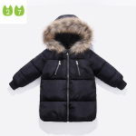 Laste keskmise pikkusega puuvillase polsterdatud riided Paksendatud puuvillast polsterdatud mantel beebi talveriided karusnahast krae mantel 90cm must