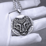 Roostevabast terasest Viking segakullast Hundipea Rune kaelakee Meeste retromood Odin Amulet Ripats Kaelakee Hip-hop Biker Ehted