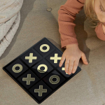 Akr&uuml;&uuml;l Tic TAC Toe M&auml;ng Lauam&auml;ngud Ajum&auml;ngu strateegia XO Dekoratiiv peredele must