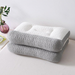 Jaapani ortopeediline kaarekujunemisvastane lateksist t&otilde;mbumisvastane padi, emakakaela tugi, uneabi, rikkaliku komplektiga padja s&uuml;damik, paar 48*74cm