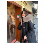 Moodne Korea stiilis paksendatud talvemantel stiilse disaini ja suure kraega S