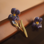 Uued as&uuml;mmeetrilised iirise&otilde;iega isikup&auml;rastatud emailiga k&auml;sit&ouml;&ouml;k&otilde;rvar&otilde;ngad