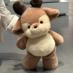 Kawaii M&auml;giveere Raccoon Pl&uuml;&uuml;slelu 55cm - Kallistatav Jooksva Hirve T&auml;idisloom Valmistatud Esmaklassilisest Pehmest Kangast, Rahustav Seltsiline 55cm