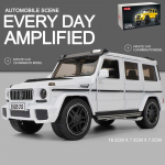 1/24 Scale Benz G65 Diecast automudeli m&auml;nguasi, tagasit&otilde;mmatav m&auml;nguasi koos heli ja valgusega lastele V&auml;ikelaste poiste t&uuml;drukute kingituste kollektsioon 1/24-18x8.5x8 cm valge