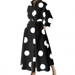 Naiste kleit, rev&auml;&auml;riga V kaelus, v&auml;rviga sobiv liibuv k&otilde;rge v&ouml;&ouml;koht kuni s&auml;&auml;re keskpaigani, A-kujuline l&otilde;tv &auml;&auml;ris, mustriga naiste midikleit t&ouml;&ouml;l k&auml;imiseks S tumesinine v&auml;rv