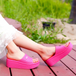 2024 Mood Winderfue-naiste paksu tallaga moe naiste suvesandaalid platvormkingad Beach Hole kingad 38