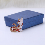 Armas tilkuv kassipross, isikup&auml;rastatud mood ja mitmek&uuml;lgne Korea retro korsan&otilde;el koos tarvikutega punane