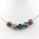 Pierres et Min&eacute;raux. Collier 5 perles Agate Indienne 8 mm. Chaine en acier inoxydable Collier femmes, hommes. Taille personnalisabl