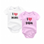 2 TK vasts&uuml;ndinud beebiriided l&uuml;hikeste varrukatega t&uuml;drukute poisiriided, ma armastan Papa Mama disainiga puuvillased p&uuml;ksid 6M