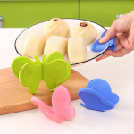 2 TK K&ouml;&ouml;gin&otilde;ud Silikoonist ahjusoojussolatsiooniga s&otilde;rmkinnas Mitt Cute Cooking Mikrolaineahjus libisemiskindla haaratsiga potihoidja