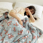 Piimane sametist tekk lastele, paksendatud lambavillast tekk, paksendatud kahepoolne sametist l&otilde;una 100 120cm