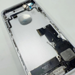 iPhone 7 7 Plus aku tagakaane koos k&otilde;igi v&auml;ikeste osadega, keskmine raam koos k&uuml;lgmiste nuppudega 7 Black