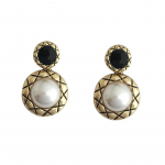 K&otilde;rgekvaliteedilise prantsuse disaini ja ripatsiga v&auml;lismaalase p&auml;rliga k&otilde;rvar&otilde;ngad naistele must