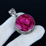 Kashmiri rubiiniga ripats, 925 sterlingh&otilde;bedast k&auml;sit&ouml;&ouml;ehe, Kashmiri rubiiniga h&otilde;bedane ripats, Peoehe naistele, Ripatsi vattkingitus 4.5 Cm punane