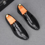 Moetrend Uued Meeste Hingavad Penny Loaferid Terava Otsaga Slip-On &Auml;ri Korterid Kingad Disainer Homecoming Pulmakleit Jalatsid 38