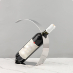 Roostevabast terasest Vino riiul Minimalistlik disain Pudelihoidja Elegantne kaarekujuline v&auml;ljapanek 22.4-9-27.4cm white