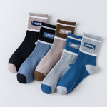 5/10 paari meeste spordi puuvillased pehmed keskmise pikkusega sokid, v&auml;rvide sobitamine, mugavad, pehmed ja higi imavad meeste sokid 5 PAIRS mitmev&auml;rviline