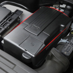For Volkswagen VW CC auto mootori aku kaitsekork tolmukindel kate Positiivne negatiivne aku anood roostekindel