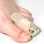 Toe Splint sirgendaja haamri varbasirgendajale Kumer varba k&uuml;&uuml;nis varba stabilisaator tugiklamber lastele t&auml;iskasvanud