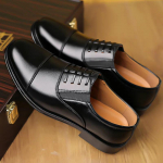 Meeste PU Formaalne Nahkkingad Slip-on Kleit Pulmad Vabaaja Korterid Luksuslik K&otilde;ndimiseks Oxfordid Kontorit&ouml;&ouml; Zapatos Para Hombre Suur Suurus 38 must