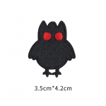 Isekleepuv must paigalapp kleeps riided p&uuml;ksid sulejope katki ja &otilde;mblusteta parandus parandus tikandiga riidekleeps kummituskleebis Spider