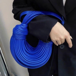 Yijinyuan L&auml;&auml;ne-stiilis kootud prantsuse ring-noodikott K&auml;sit&ouml;&ouml;na kootud volditud tekstuuriga ni&scaron;&scaron; K&auml;eshoitav naiste kott Mitmek&uuml;lgne naiste kott 25x10x27cm