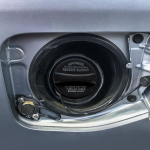 K&uuml;tusepaagi kork 42031AG000 Subaru Forester 2009-2013 Impreza STi WRX 2008-2011 jaoks