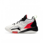 Air Jordan Zoom 92 GS Valge Flash Crimson CN9138-100 EU 36.5 lillakas/must