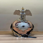 K&auml;sitsi valmistatud saksa Pickelhaube kiiver Reichsadler nael Preisi ohvitseri kantav soomus