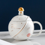 400 ml kosmosekeraamiline kruus lusikakaanega Armas astronauti kruusid Astronaut Moon Landing Water Cup piimakohvi tass joogin&otilde;ud D