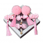 Beebi juuksen&otilde;el Hiina stiilis, parandab atmosf&auml;&auml;ri atmosf&auml;&auml;ri Traditsiooniline hiina uusaasta beebi C