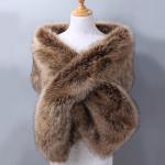 Pruudisall karusnahast varastas kunstkarusnahast m&auml;his &otilde;htukleit Bolero neem Pulmasall Talvine pruudimantel L