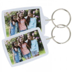 8 porte-cl&eacute;s transparents pour photos 3 x 4,5 cm