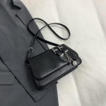 Lihtne kaenlaalune v&auml;ike ruudukujuline kott retro trend &otilde;lakott naiste mood &otilde;la messenger kott khaki