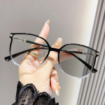 S&auml;deleva raamiga fotokroomsed l&uuml;hin&auml;gelikkuse prillid naistele, &uuml;lisuured v&auml;listingimustes kasutatavad UV-l&auml;hin&auml;gelikkuse prillid, dioptrid kuni -4.0 -1.0