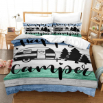 3 tk 'Happy Camper' mustriga tr&uuml;kitud voodipesukomplekt, sobib teismeliste ja t&auml;iskasvanute magamistuppa, telkimiseks, 1*tekikott+2*padjap&uuml;&uuml;r 135x200cm