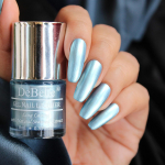 Aqua Frenzy (Metallik taevasinine k&uuml;&uuml;nelakk)|Ilma UV-ta - Geelviimistlus |Kulumiskindel | Vetikatega rikastatud koostis| Kauakestev|Julmuse- ja m&uuml;rgivaba| 8ml 8ml
