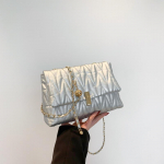 Kvaliteetne kott naistele, uus moekas tekstuur, tikitud &otilde;lakott suveks, ni&scaron;&scaron;, mitmek&uuml;lgne ketiga crossbody-kott