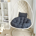 2023. aasta trendikas kiiktooli padi - linnupesa &uuml;mmargune toolipadi Round Cushion tumehall v&auml;rv