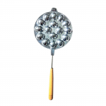 Mittenakkuv p&auml;hklik&uuml;psiste valmistamise pann ovaalne k&uuml;psetust&ouml;&ouml;riist p&auml;hvlivahvlite ja k&uuml;psetiste jaoks puidust k&auml;epidemega alumiiniumsulami k&uuml;psetusn&otilde;ud A