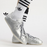 Adidas STAN SMITH LO PRO W Klassikalised &otilde;hukese tallaga kingad - Adidas kolmeleheline disain JQ6427 35.5 h&otilde;be