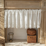 Puuvillane talumaja kardin, elegantne lillelise pitsiga aknakate, valge lilleline l&uuml;hike kardin k&ouml;&ouml;ki, magamistuppa, raamaturiiulile, 1 paneel W150xH110cm