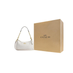COACH Teri kunstnahast crossbody kott, &otilde;lakott keskmine naistele kriidivalge CV933-IMXU5 One Size 2 beige