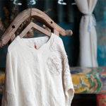 Johnature s&uuml;gisene naiste vintage puuvillane linane originaaltikandiga T-s&auml;rk V-kaelusega pikkade varrukatega &uuml;hev&auml;rviline T-s&auml;rk One Size beež