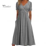 Naiste suvekleit, plisseeritud ristrihm V kaelus, l&uuml;hikesed varrukad, puhast v&auml;rvi taskud, A-joon avara &auml;&auml;risega, hingav pehme kohtingule s&otilde;itmiseks m&otilde;eldud midikleit XL hall